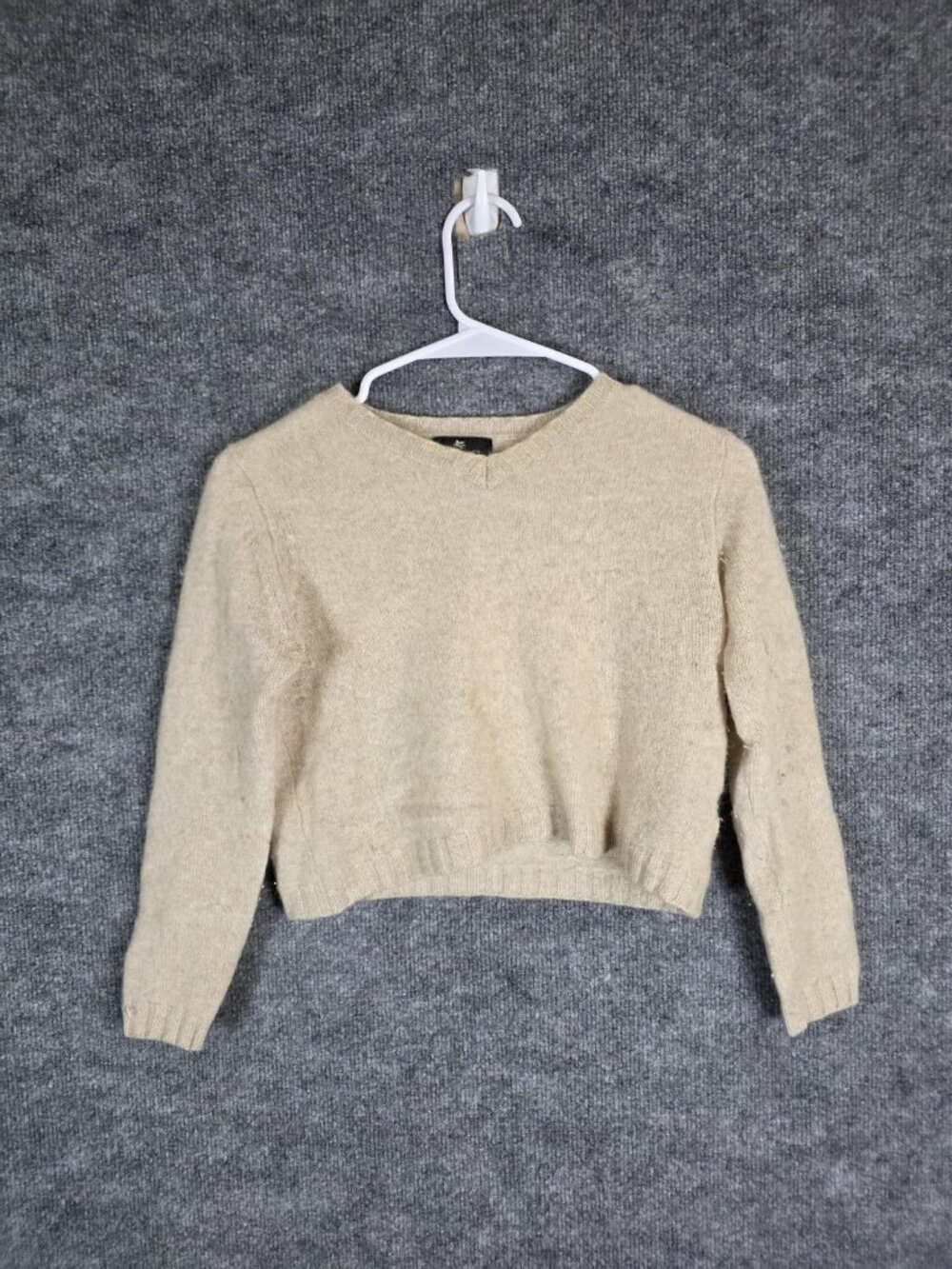 Etro Sweater Womens 40 Beige 100% Cashmere V Neck Pullover Stains Holes